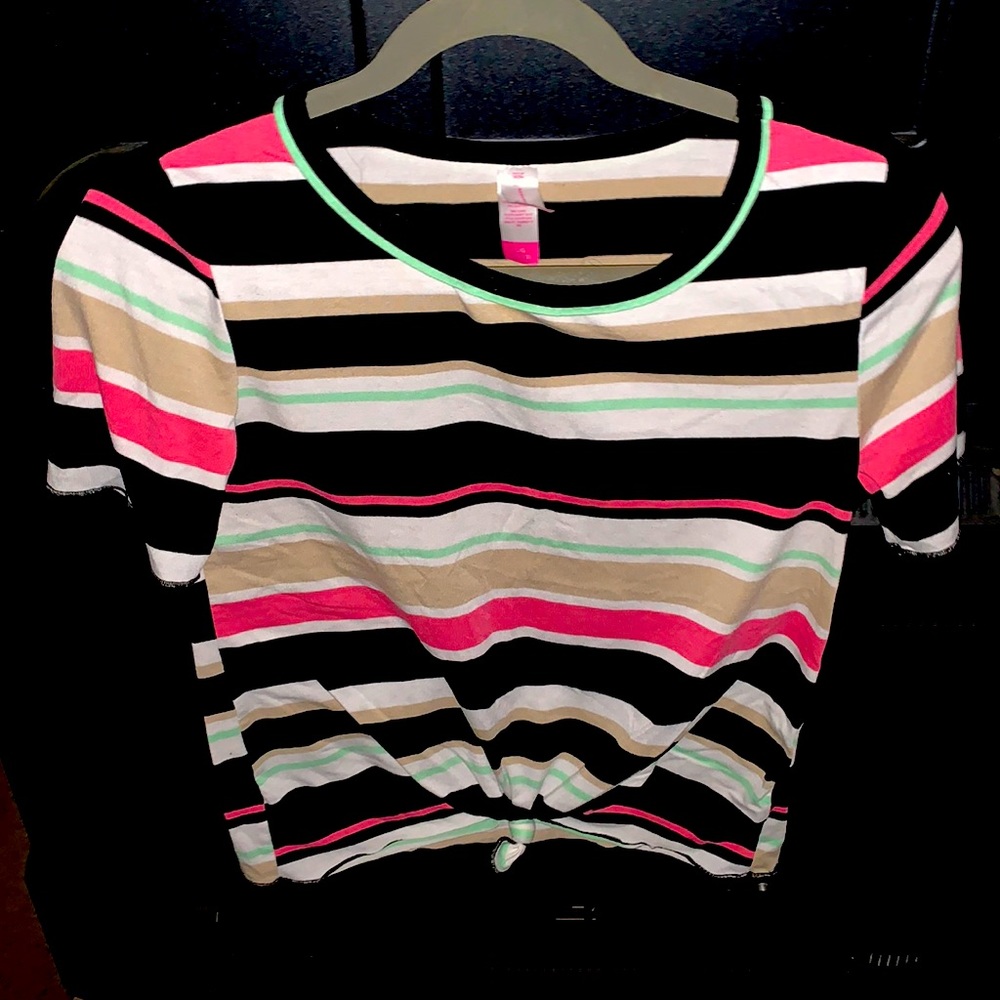 The color is sweet mint the brand is No boundaries the size is L/G (11-13)